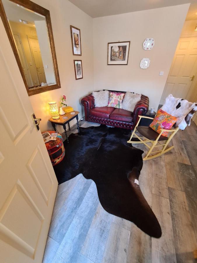 The Shambles By Spires Accommodation A Boho Styled Place To Stay Just 3 Miles From Birches Valley Visitors Centre Cannock Chase Rugeley Exteriör bild